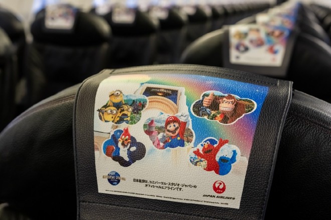 Donkey Kong Country Opening Commemorative JAL x Universal Studios Japan Jet 2 Custom Themed Headrest Covers